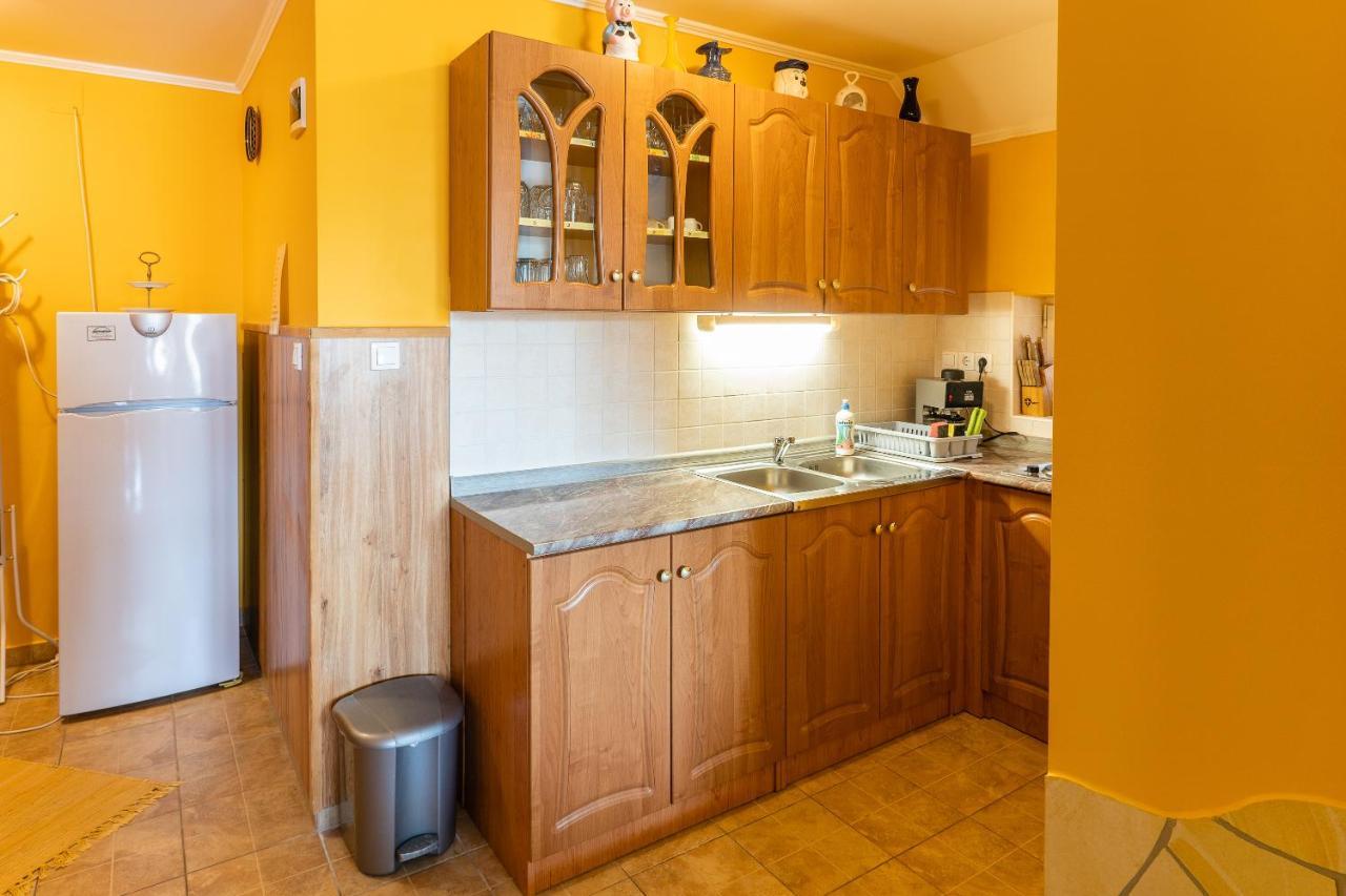 Gal Apartmanhaz Harkány Exterior foto