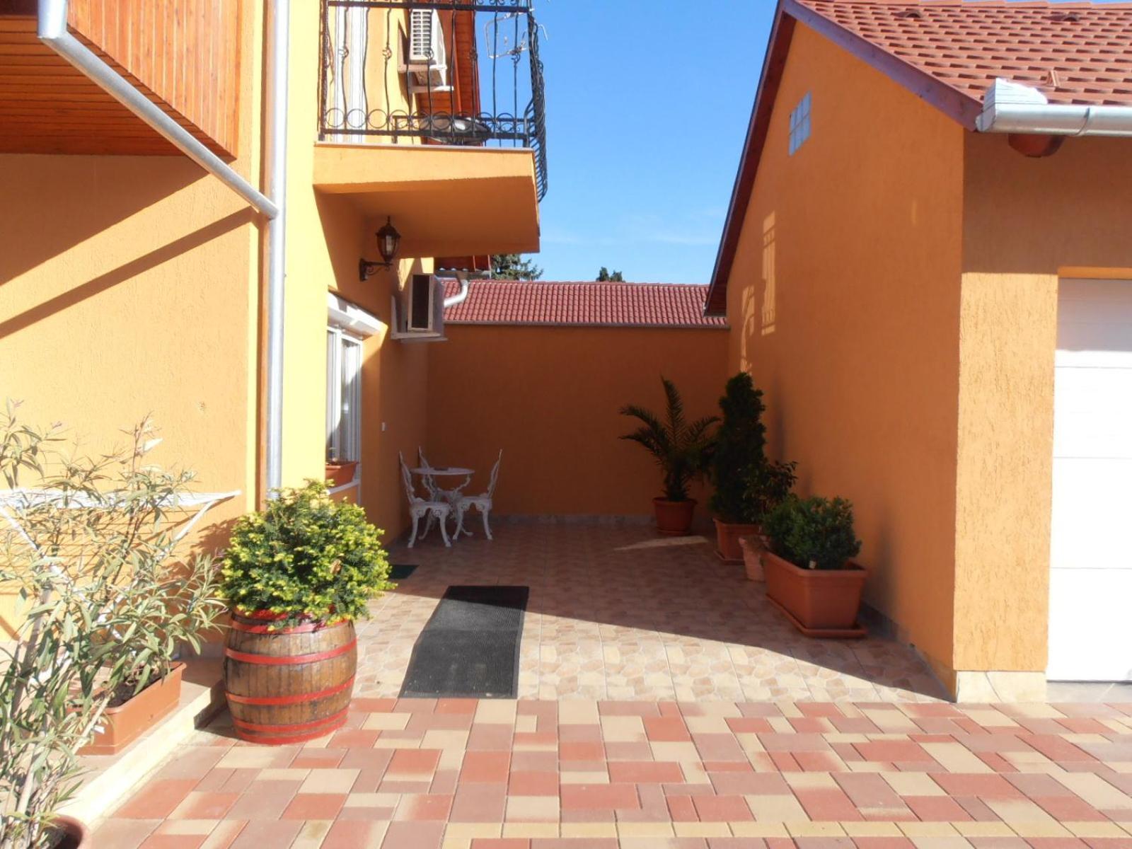 Gal Apartmanhaz Harkány Exterior foto