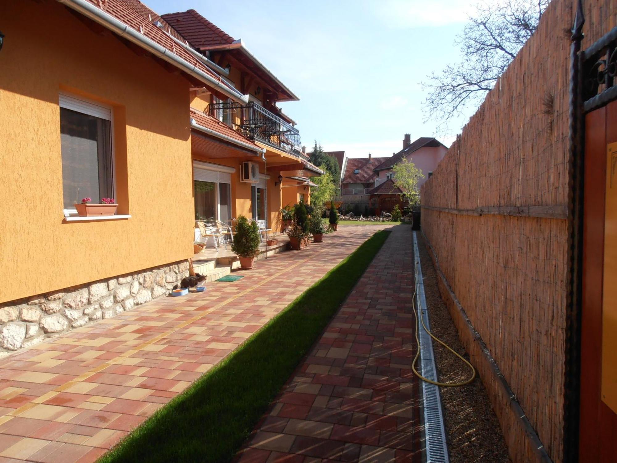 Gal Apartmanhaz Harkány Exterior foto