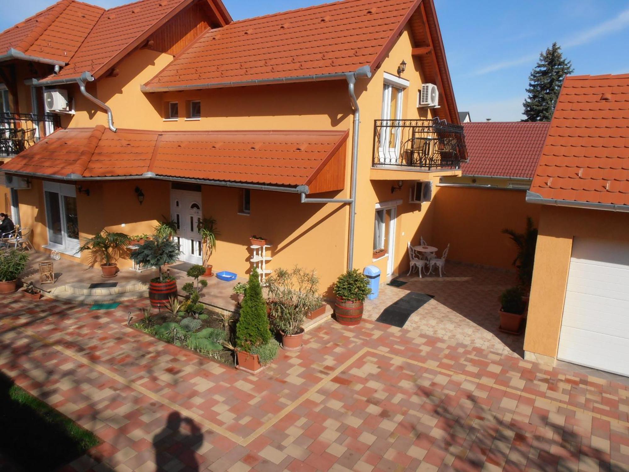 Gal Apartmanhaz Harkány Exterior foto