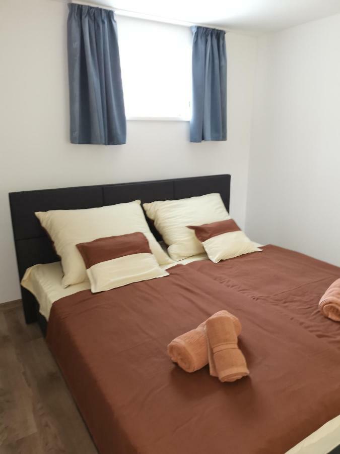 Gal Apartmanhaz Harkány Exterior foto