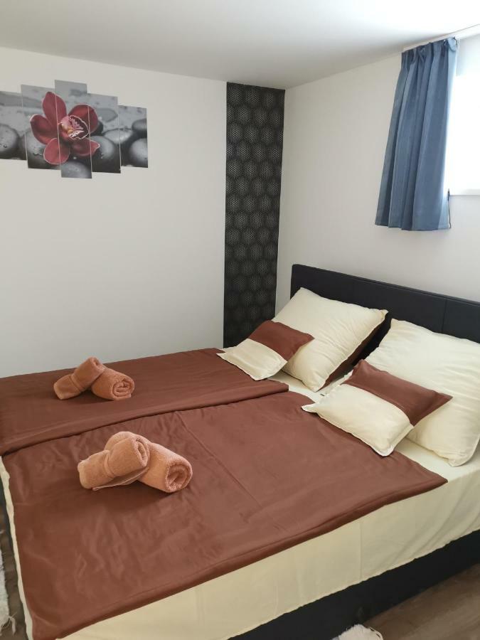 Gal Apartmanhaz Harkány Exterior foto