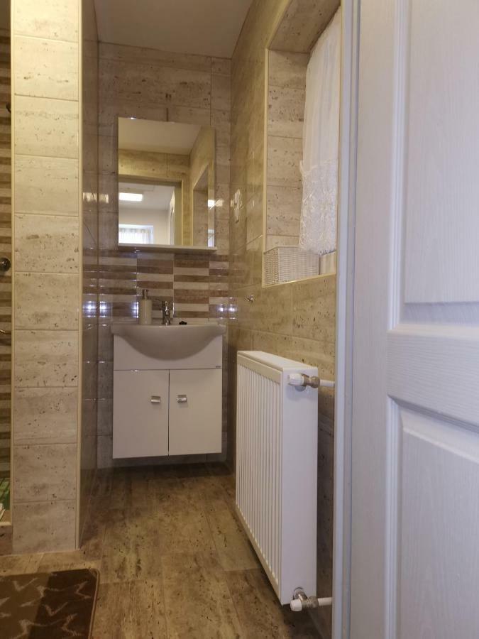 Gal Apartmanhaz Harkány Exterior foto